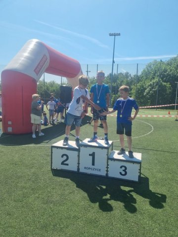 b_1024_768_0_00_images_2022_2023_DD2023_350843367_230147526422555_556052133618473176_n